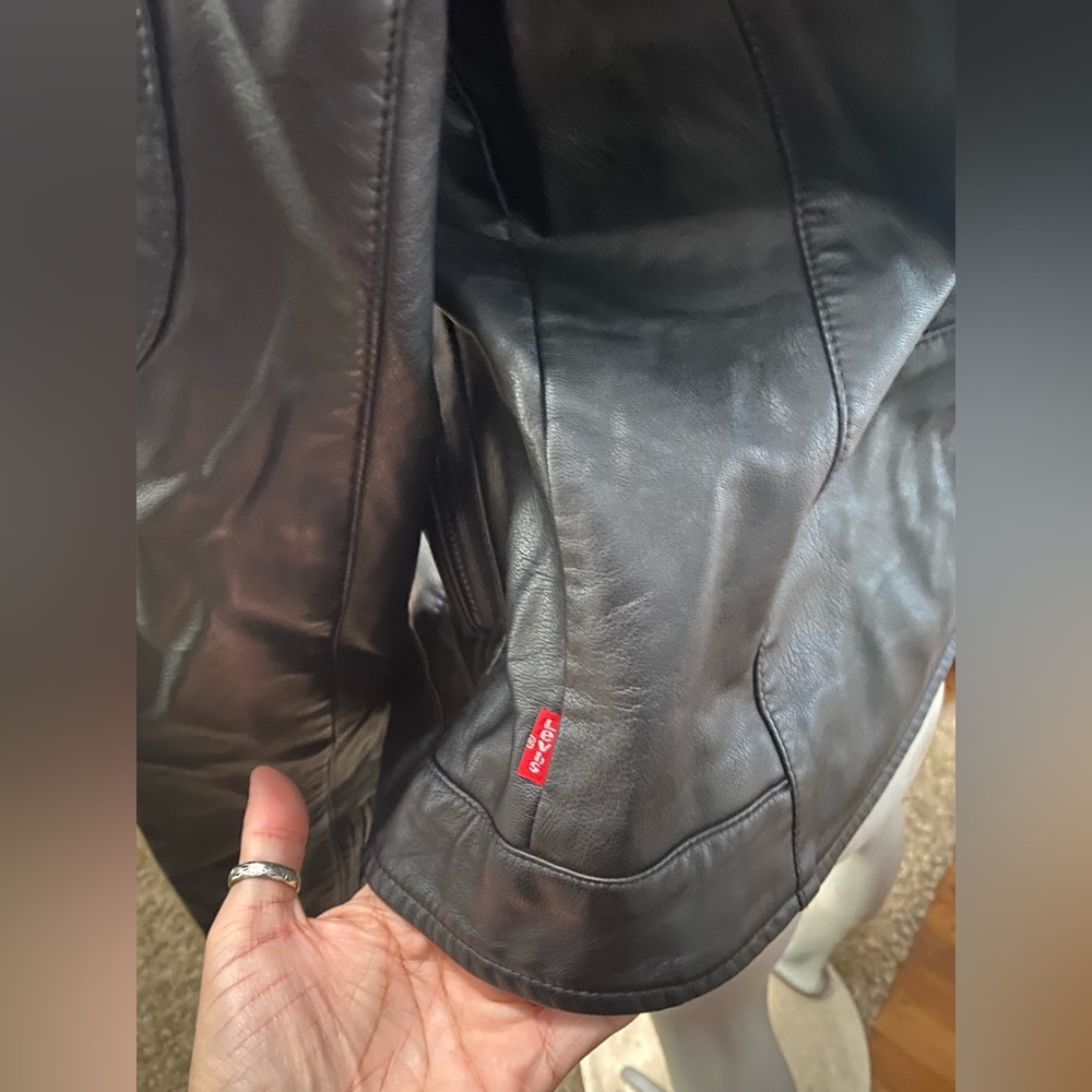 Levi’s faux leather moto jacket size Medium - Picture 5 of 9